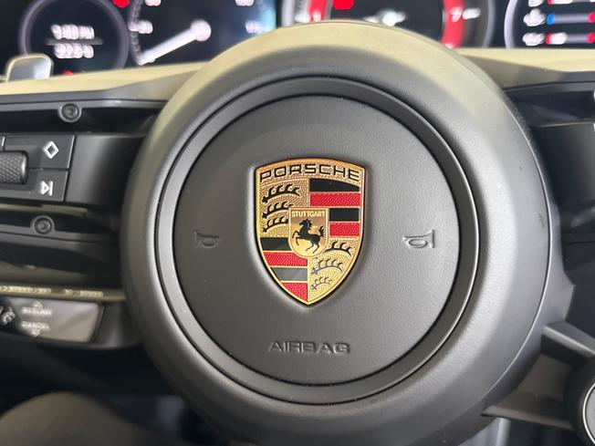 PORSCHE 911 Photo 40