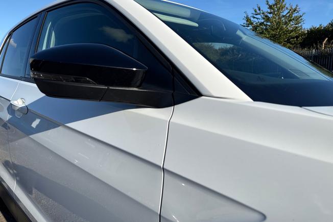 VOLKSWAGEN T-Cross Photo 18