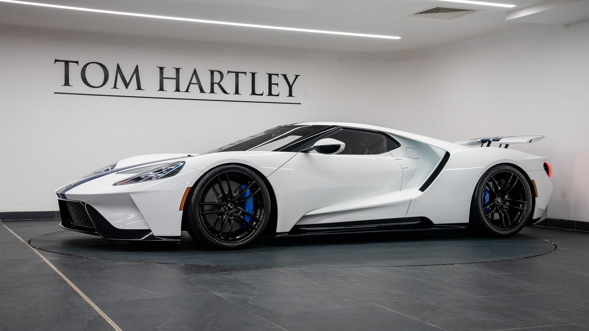 Ford GT Photo cdbd0792-f441-4721-9f22-2e07030755d5.jpg