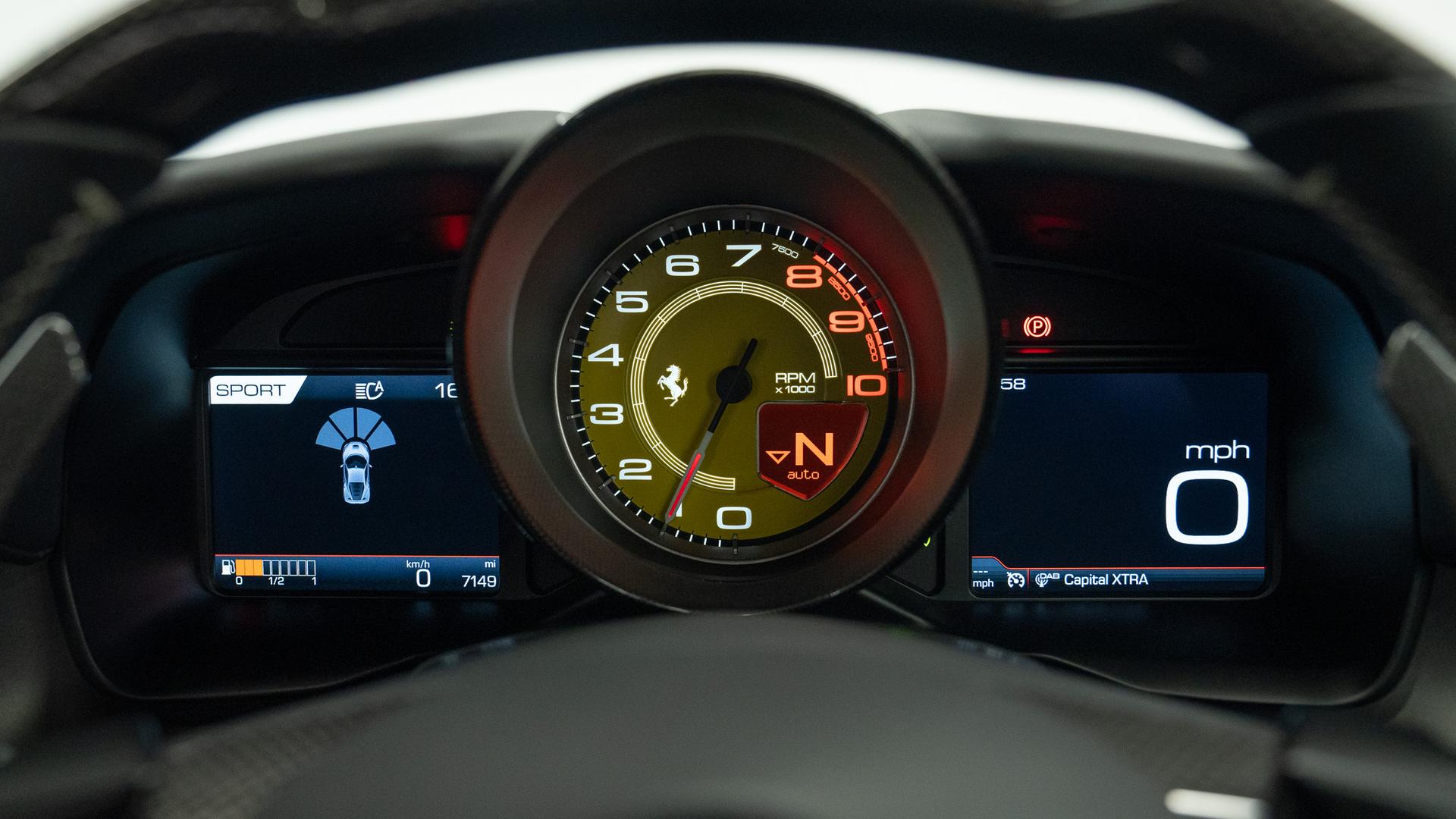Ferrari F8 Photo cdc34b81-2a41-466b-8485-6aa244d51759.jpg