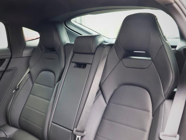 PORSCHE Panamera Photo 30