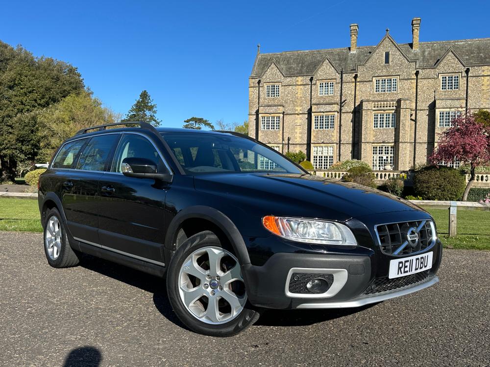 Used Volvo XC70 RE11DBU 2