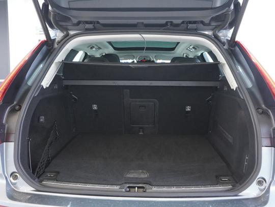 Volvo XC60 Photo cdcb7619-540a-495c-8b8e-231202334eb0.jpg