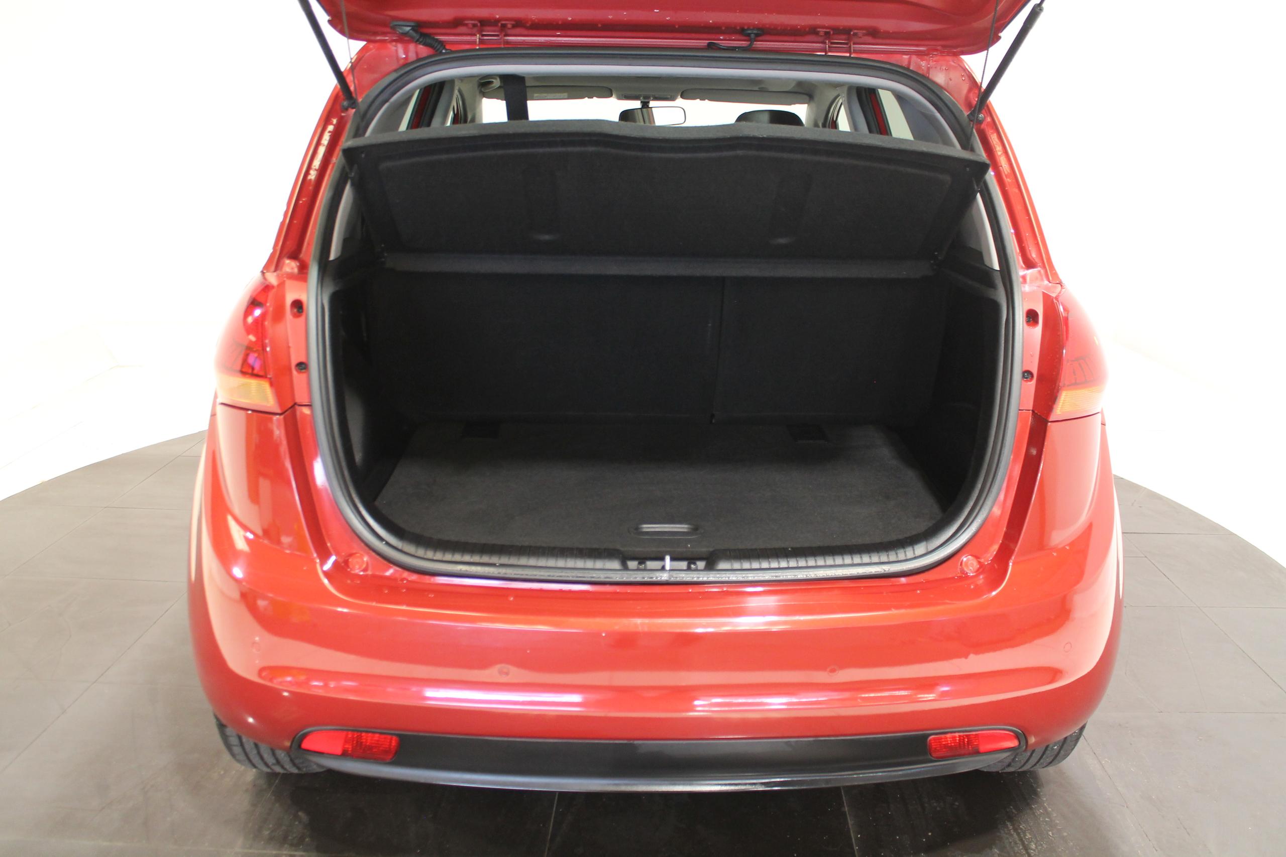 Kia Venga Photo 9