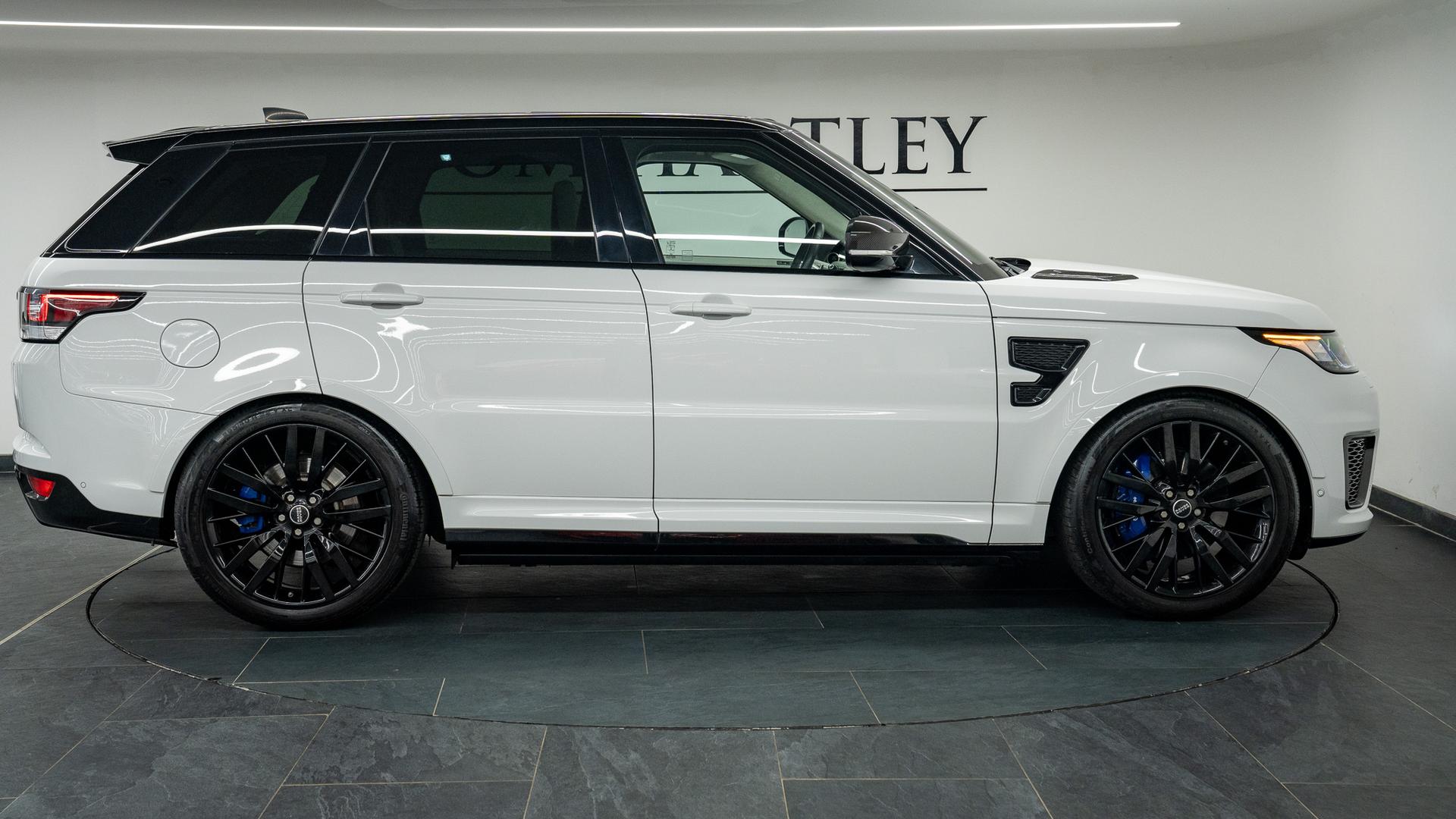 Land Rover Range Rover Sport Photo cdf87760-e624-467a-a59c-3952a1d94353.jpg