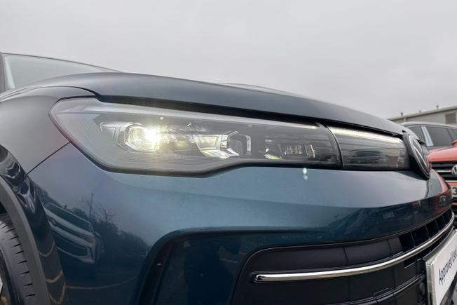 VOLKSWAGEN Tiguan Photo 19