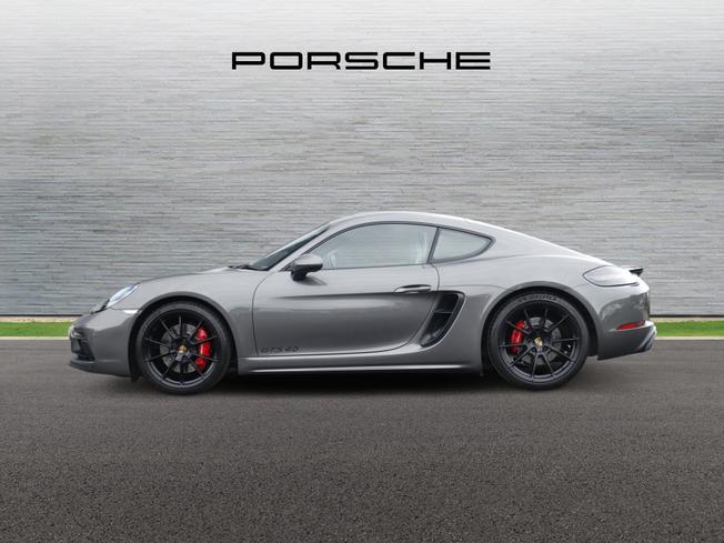 PORSCHE 718 Cayman Photo 4