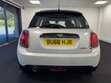MINI Hatch Photo 8