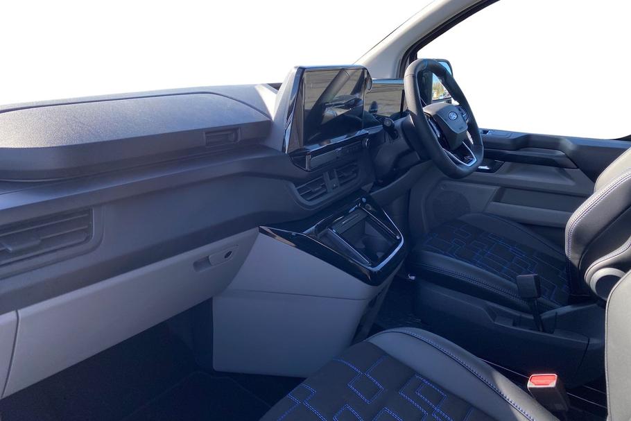 Used Ford TRANSIT CUSTOM L1DCIVMSRT7 4