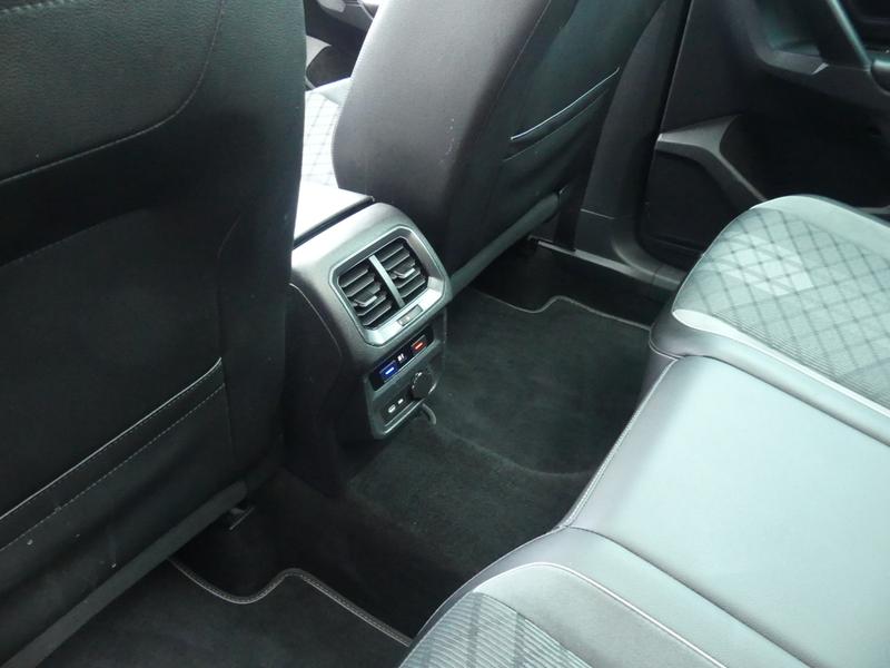 Volkswagen Tiguan Photo ce2791db-714e-4bdb-a232-cc9d45e7a080.jpg