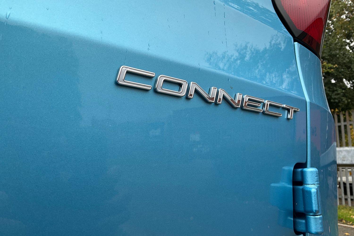 Ford TRANSIT CONNECT Photo 18
