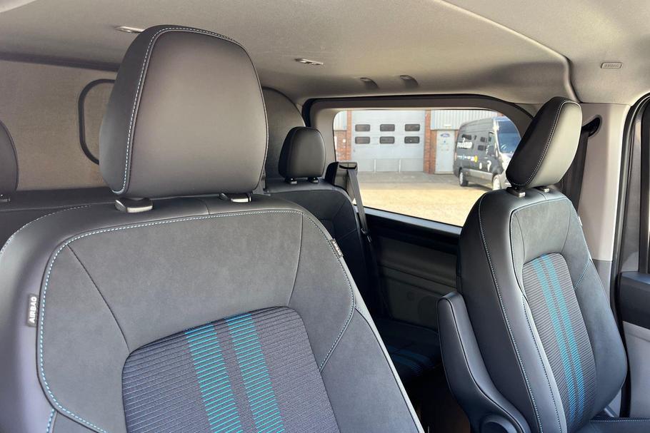 Used Ford TRANSIT CUSTOM L1DCIVPHEV08 27