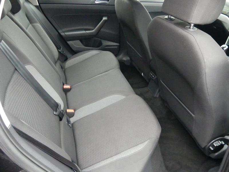 Volkswagen Polo Photo ce4aa653-6921-4015-8171-d38bb73a864e.jpg