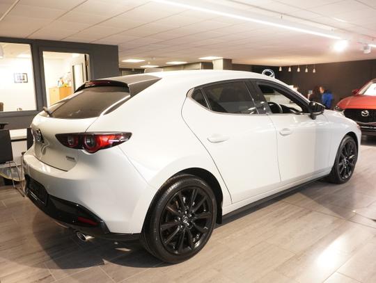 Mazda 3 Photo ce4edc75-21e6-4ee4-9efa-2ecf550aad87.jpg