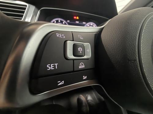 Volkswagen Tiguan Photo ce5daa0d-b813-41fb-9855-6805b60933b7.jpeg