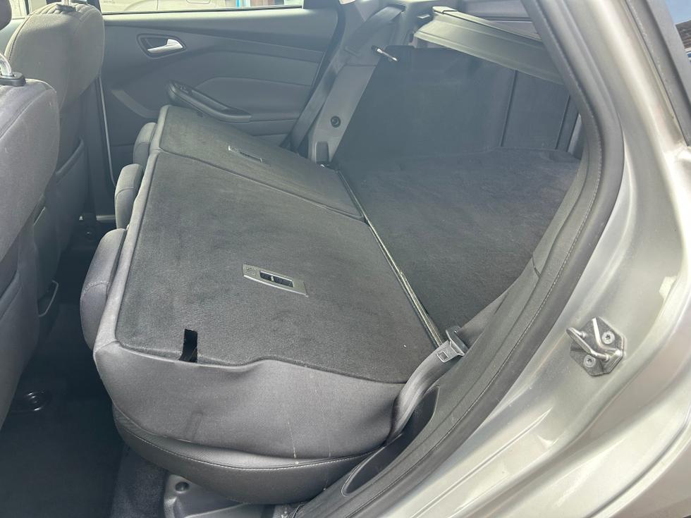 Ford Focus Photo ce6530ab-2ffe-4ae0-829a-1655027931bd.jpeg