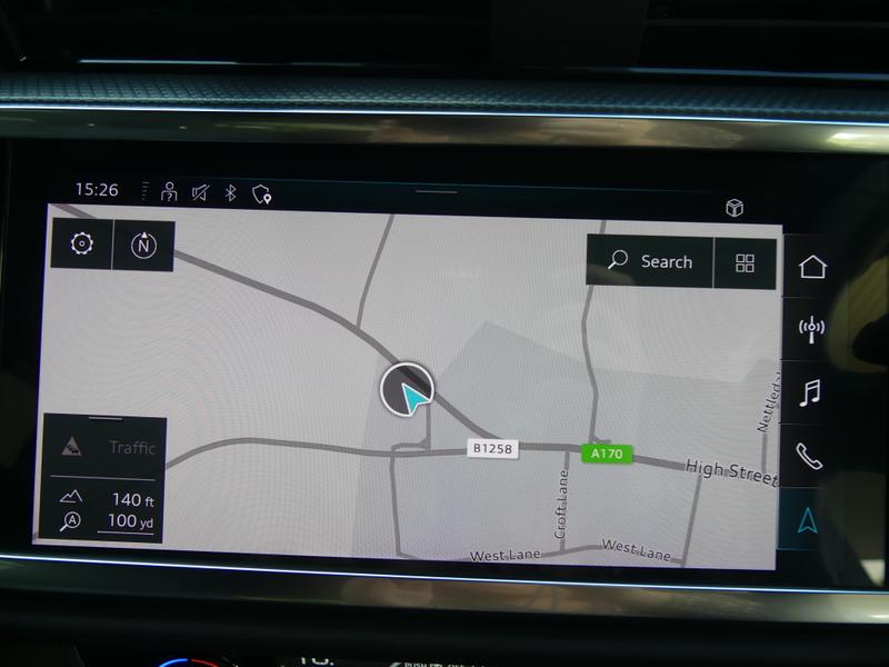 Audi Q3 Photo ce758590-b562-4cc4-b271-607b6489603c.jpg