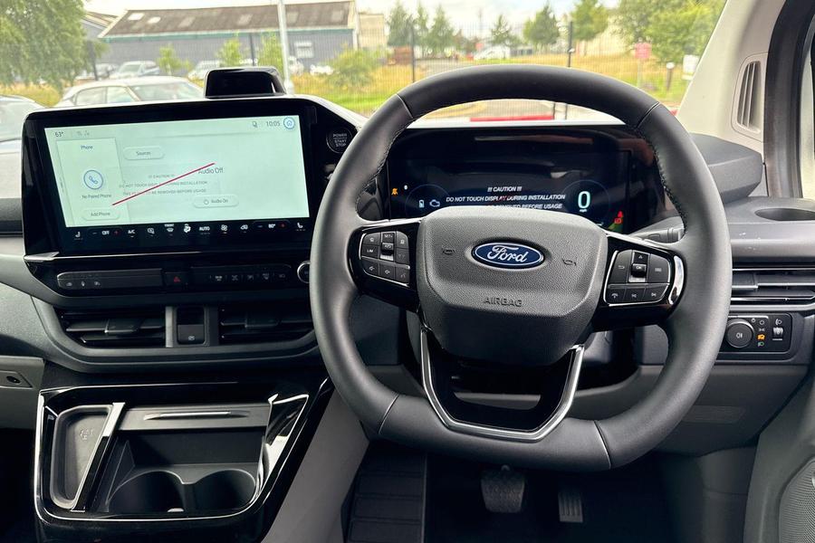 Ford TRANSIT CUSTOM Photo ce8bb554-cd9c-42a3-a5b3-559ac3e2580b.jpg