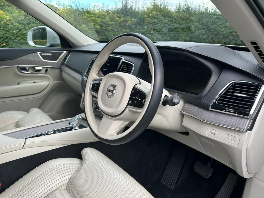 Used Volvo XC90 SD22URT 20