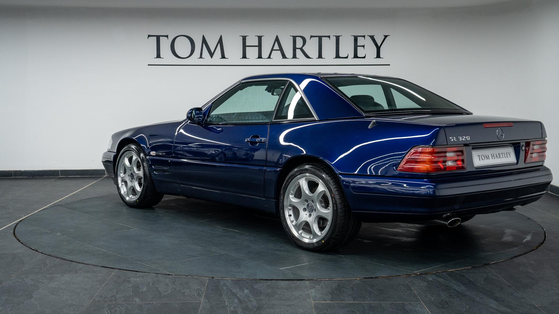 Mercedes-Benz SL320 Photo ce9a7df4-b8f9-4484-959c-943957c35fa5.jpg