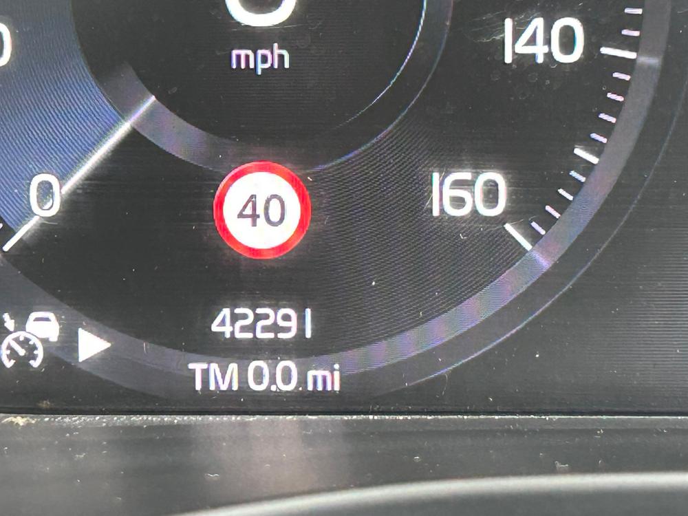Used Volvo XC40 HG70AAO 45