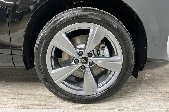 Audi Q3 Photo 5