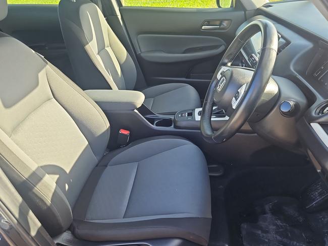 Honda Jazz Photo ceb1c49b-7b01-4bb3-a68b-324acb3bc01f.jpg