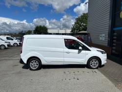 Ford Transit Connect Photo 18