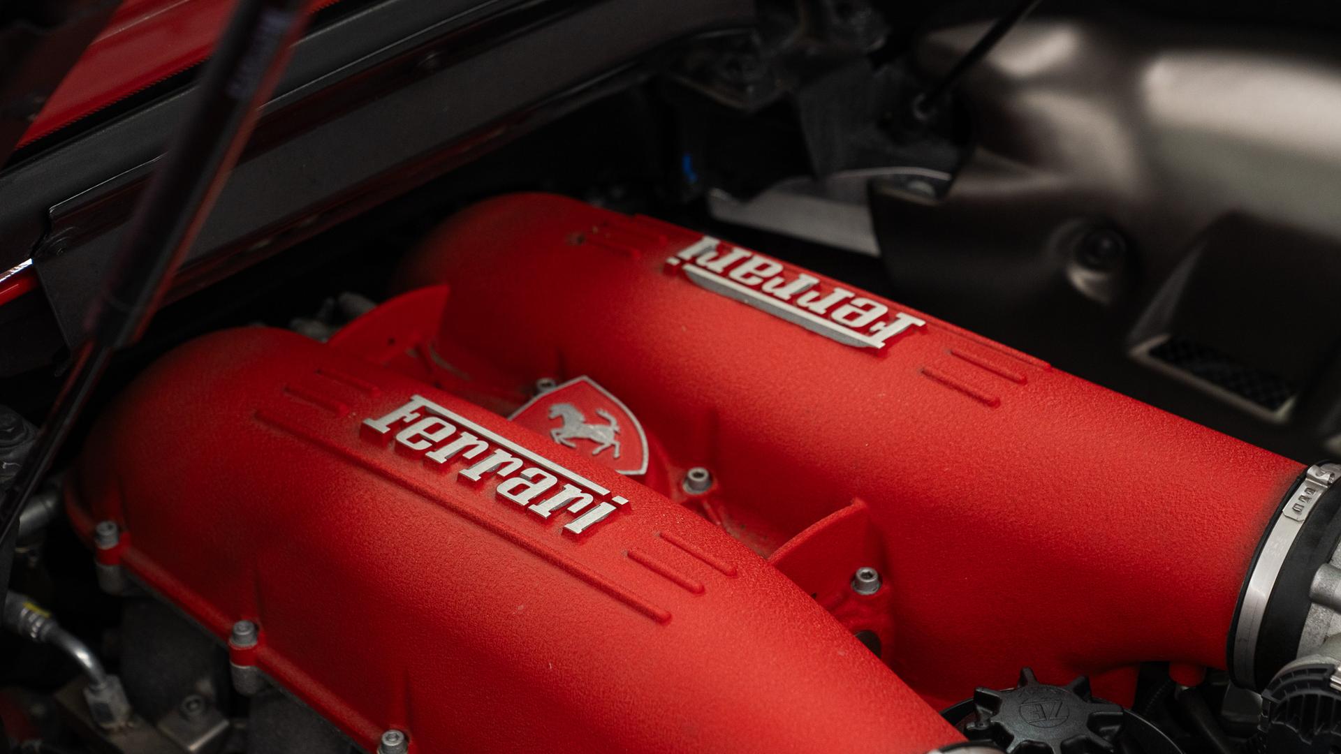 Ferrari F430 Photo ceb83b8a-5817-4d79-84c0-eb5dc7f83a2b.jpg