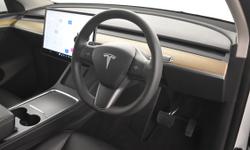 TESLA MODEL Y Photo 2