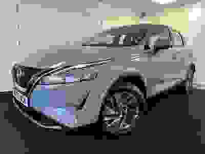 Used 2022 Nissan Qashqai 1.3 DIG-T MHEV Acenta Premium SUV 5dr Petrol Hybrid Manual Euro 6 (s/s) (140 ps) at Hodgson Car Sales