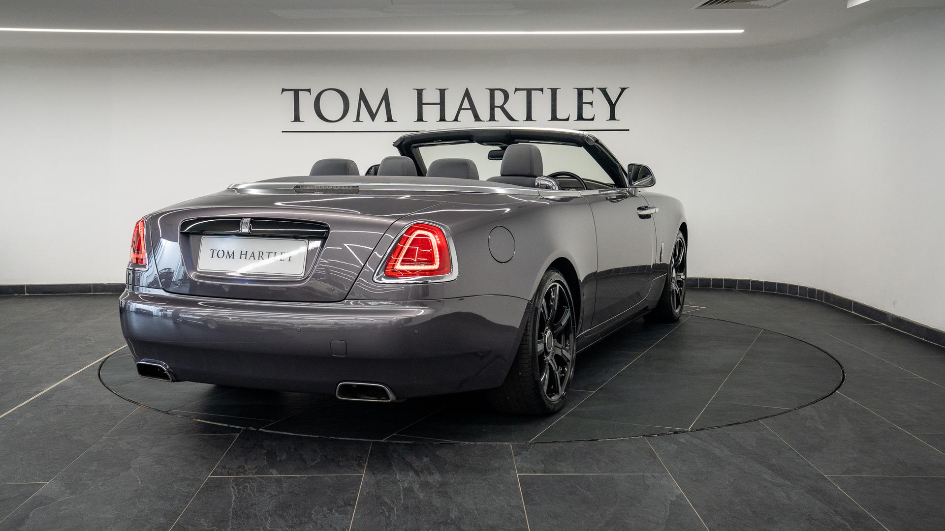 Rolls-Royce Dawn Photo cedb31c2-4ae9-4d46-b04d-ef66a63a7ab7.jpg
