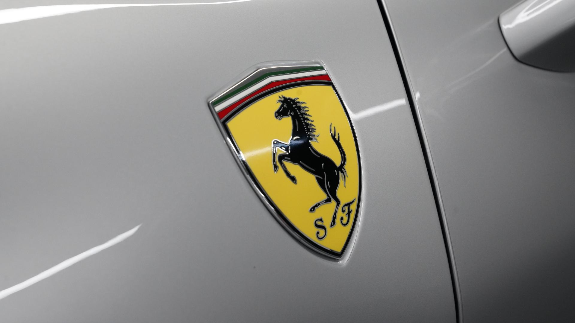 Ferrari 488 Pista Photo cee273ab-aa41-49ce-a309-d632117227cb.jpg
