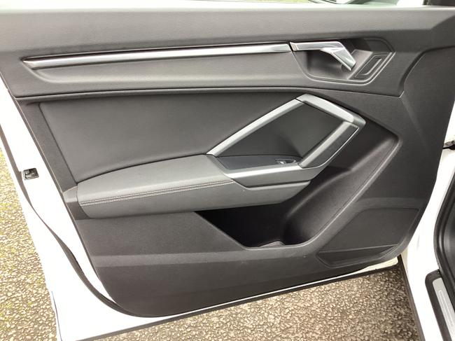 Audi Q3 Photo cef86dcb-5301-4c95-9dcc-5f1ac23e5f24.JPG