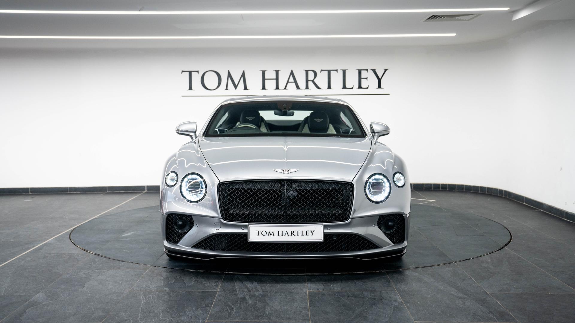 Bentley Continental Photo cefa368b-e809-43d8-aedb-1ce36bd0bc1c.jpg