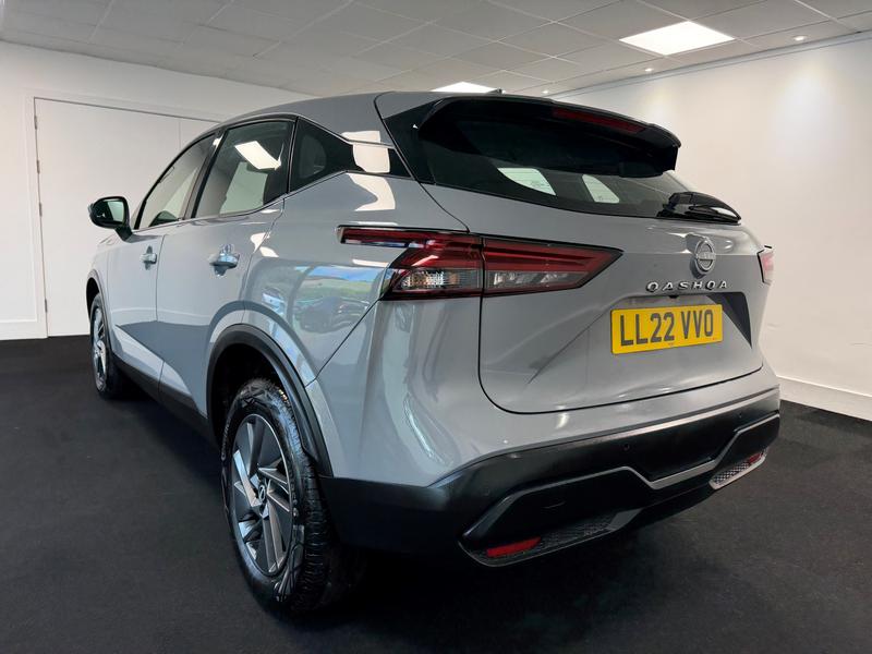 Nissan Qashqai Photo cf04f79d-3e24-4952-aa09-1758573a33e0.jpg