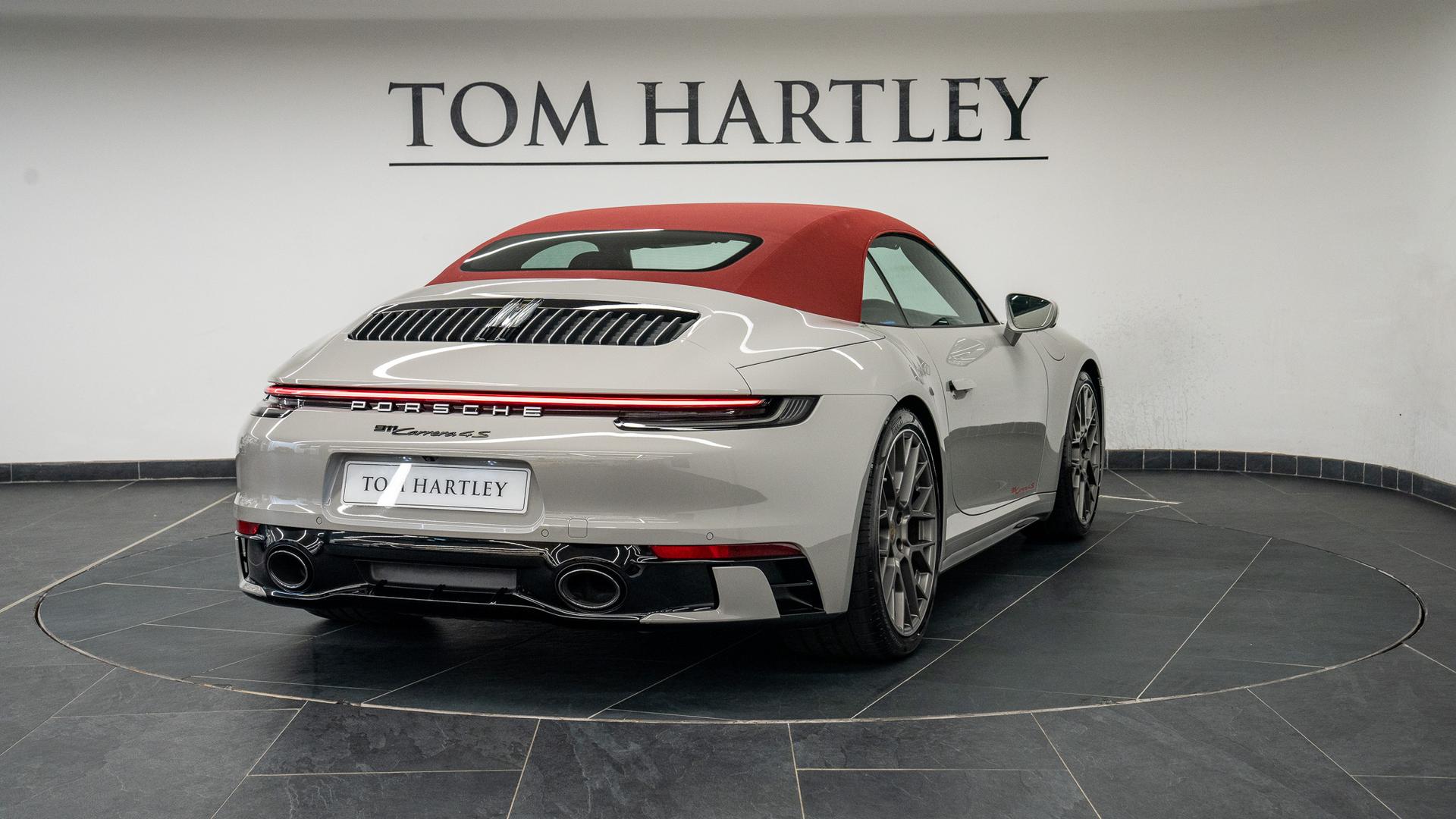 Porsche 911 Photo cf0dc7e8-6eca-43ee-9227-5d6abe44c14c.jpg