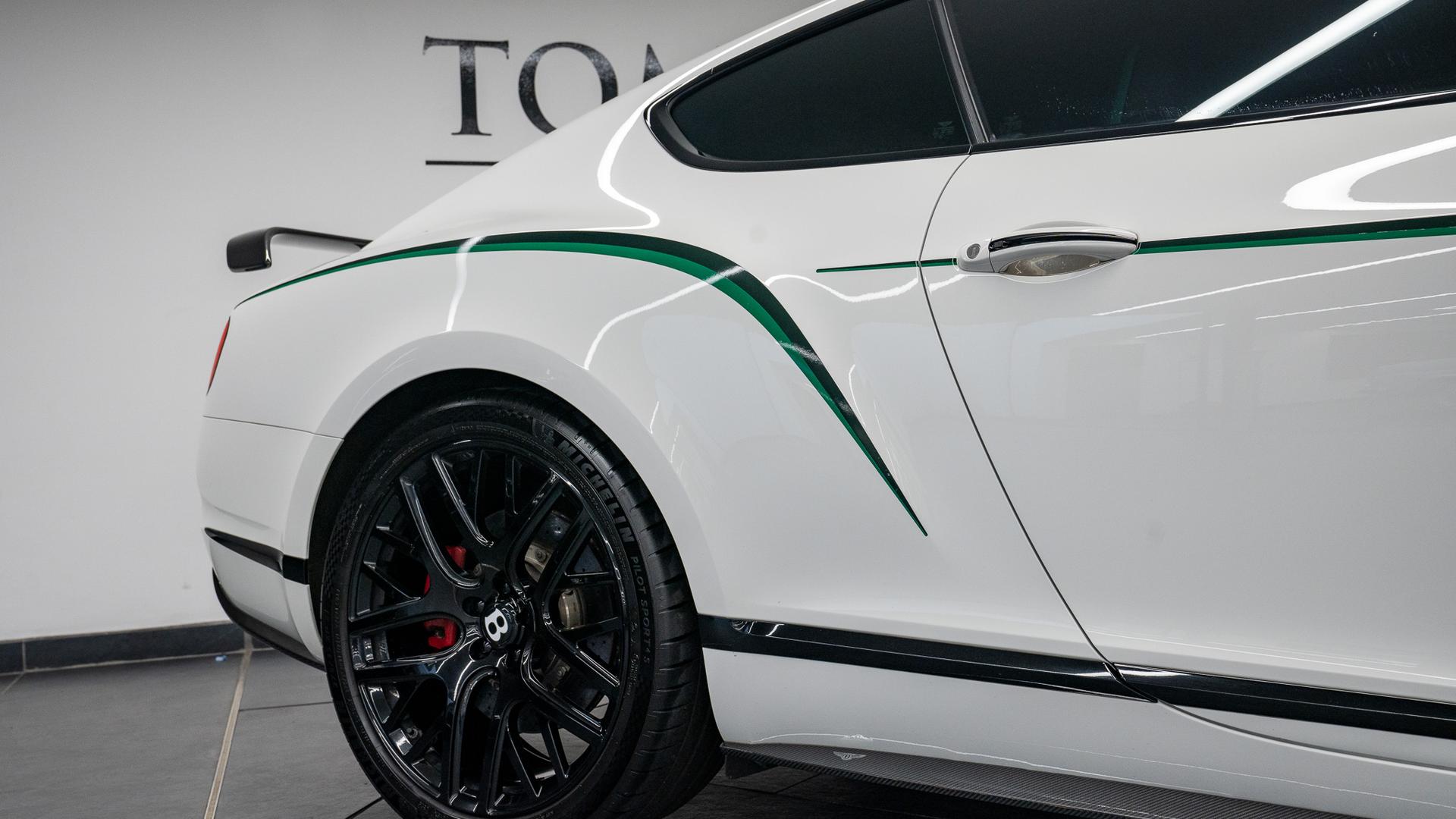 Bentley CONTINENTAL Photo cf1c19e2-6479-42d3-acff-4f479435d014.jpg