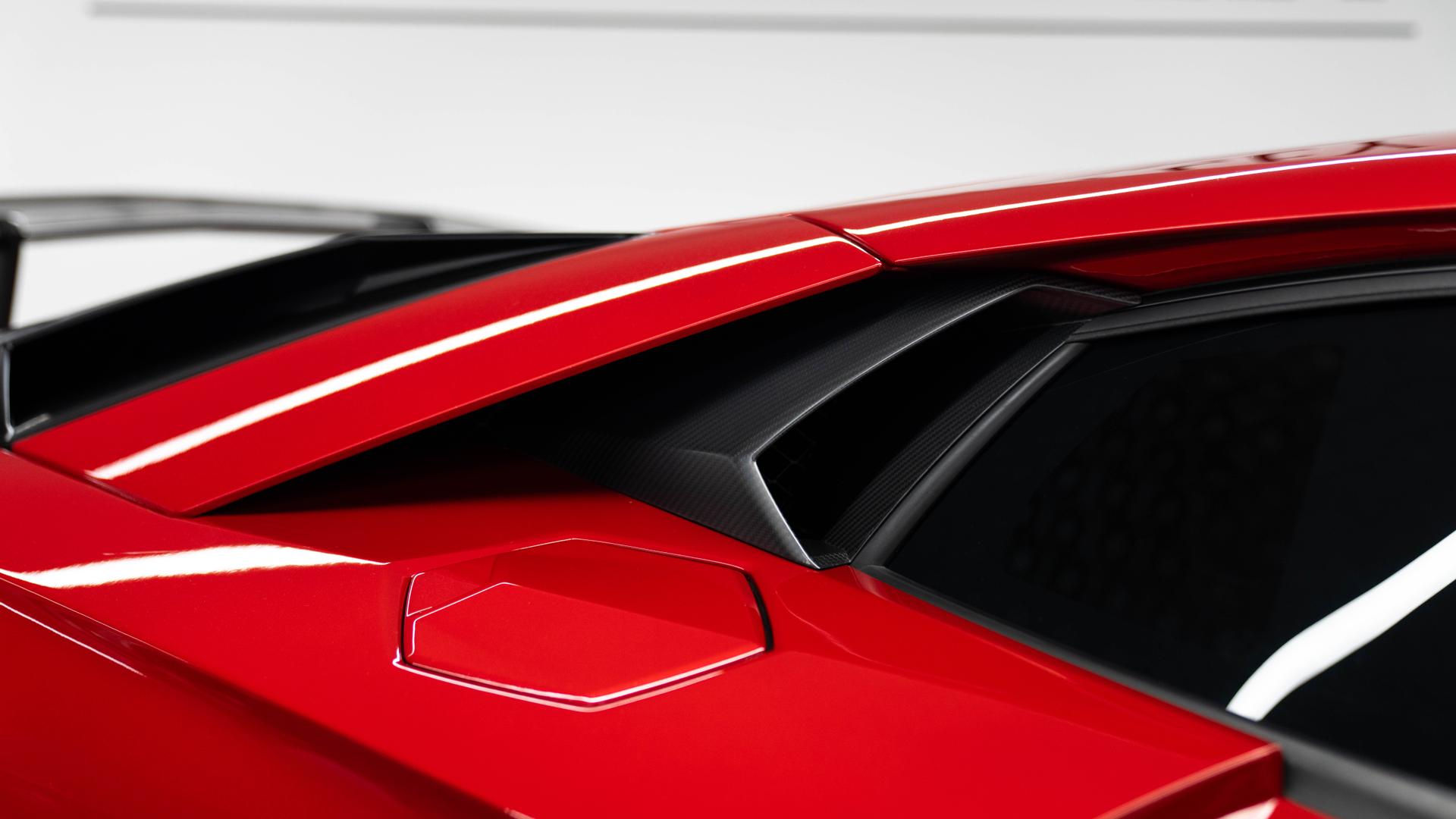 LAMBORGHINI Aventador Photo cf2cef38-0c22-489b-b9f0-d556b4f904d1.jpg