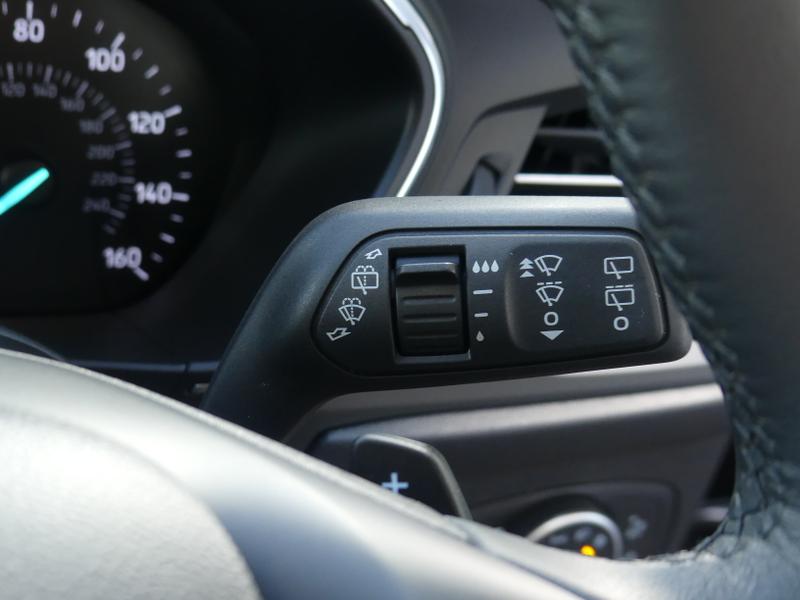 Ford Focus Photo cf316866-c2aa-4f55-a4ac-9be5e4d73a51.jpg