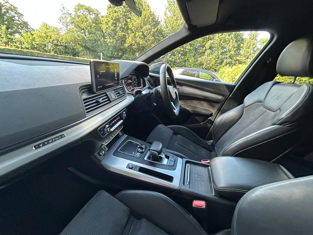 Used Audi Q5 LM69NXA 32