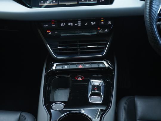Audi e-tron GT Photo cf350e1a-020b-4984-921d-a7dd4741ba62.jpg