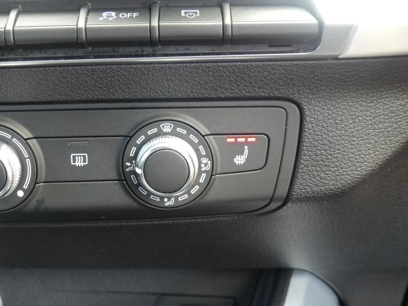 Audi Q2 Photo cf36ccd5-7780-4791-94a3-d4ca5a8cd9f7.jpg