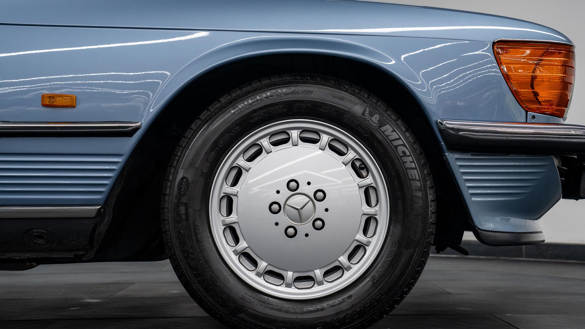 Mercedes-Benz 300 Photo cf39cd2f-e9eb-417c-974a-f5464fa57b48.jpg