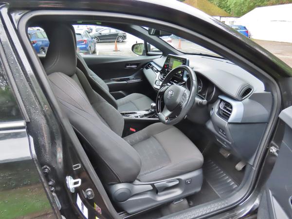 Used Toyota C-HR BG20TTE 17