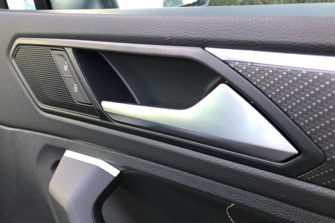 VOLKSWAGEN Tiguan Photo 30