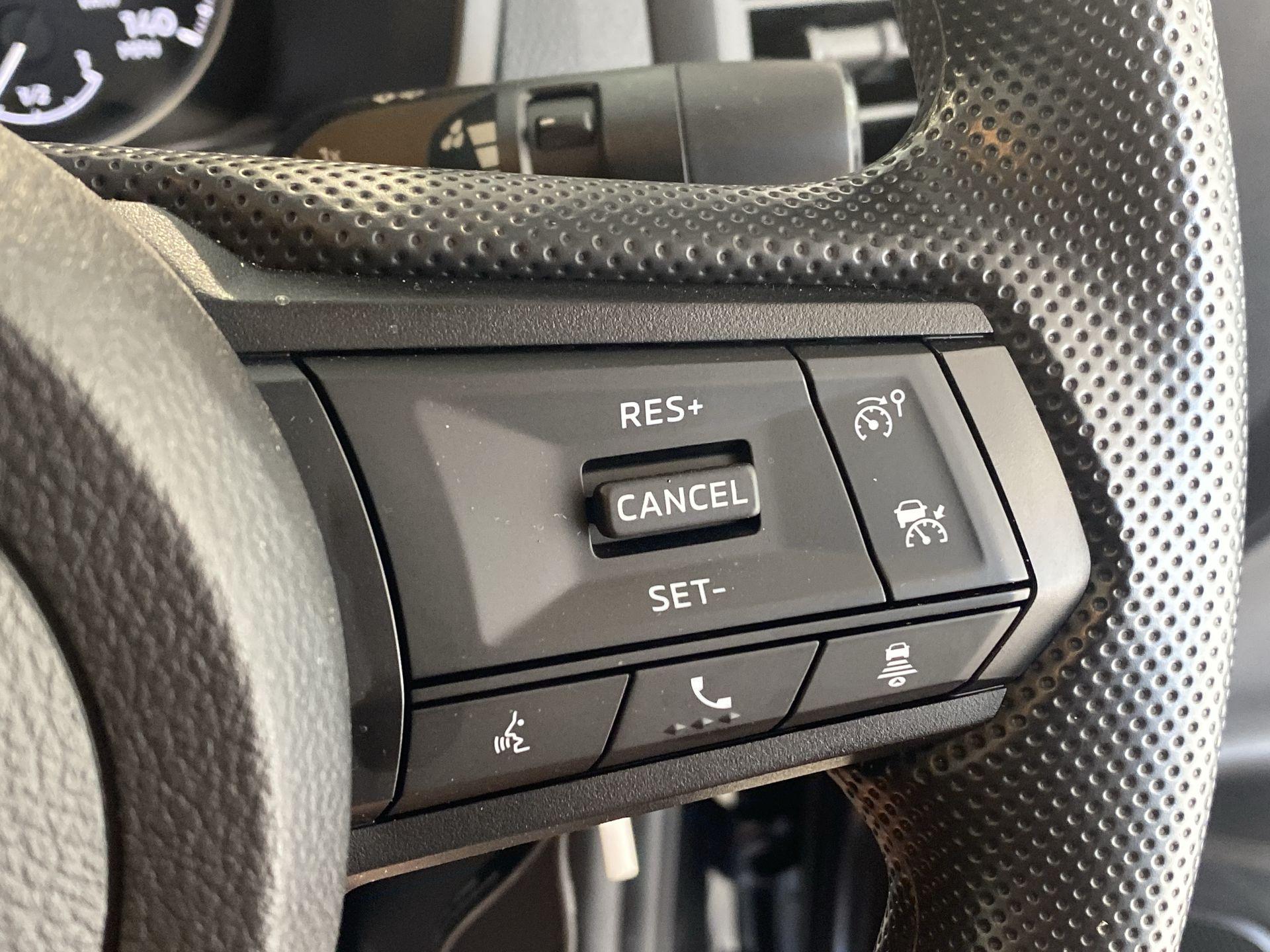 2026 Mitsubishi L200 2.4 Bi-Turbo D Titan Double Cab Pick Up 4WD Auto - vehicle photo 24 for sale on PureCar