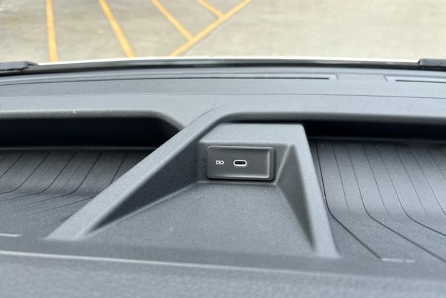 VOLKSWAGEN Crafter Photo 25