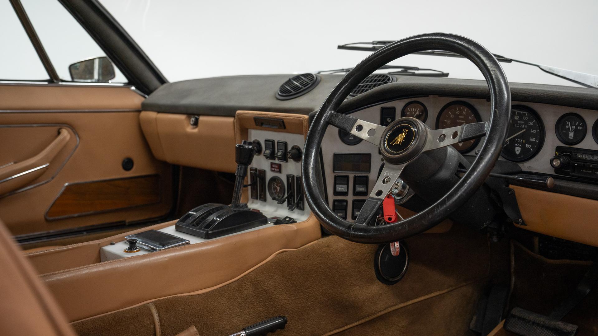 LAMBORGHINI Espada Photo cf6eb223-7a7a-4502-8494-17c250e75de5.jpg
