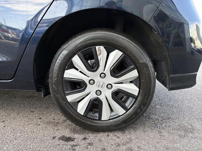 Honda Jazz Photo cf7bc0b0-6ec0-4c79-bf49-eeb9b250f676.jpg